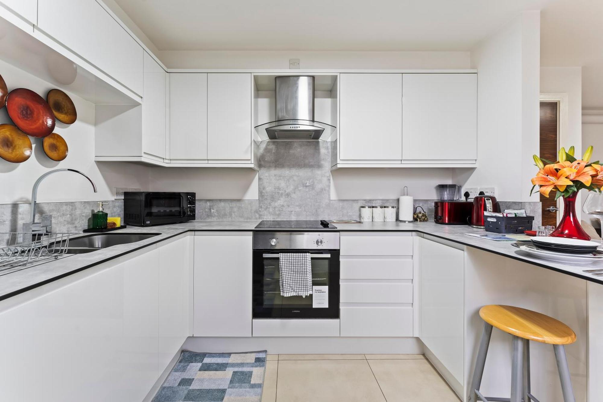 Bloom Court -sleeps 4-free Parking With Workstation & High-speed Wifi Apartamento
