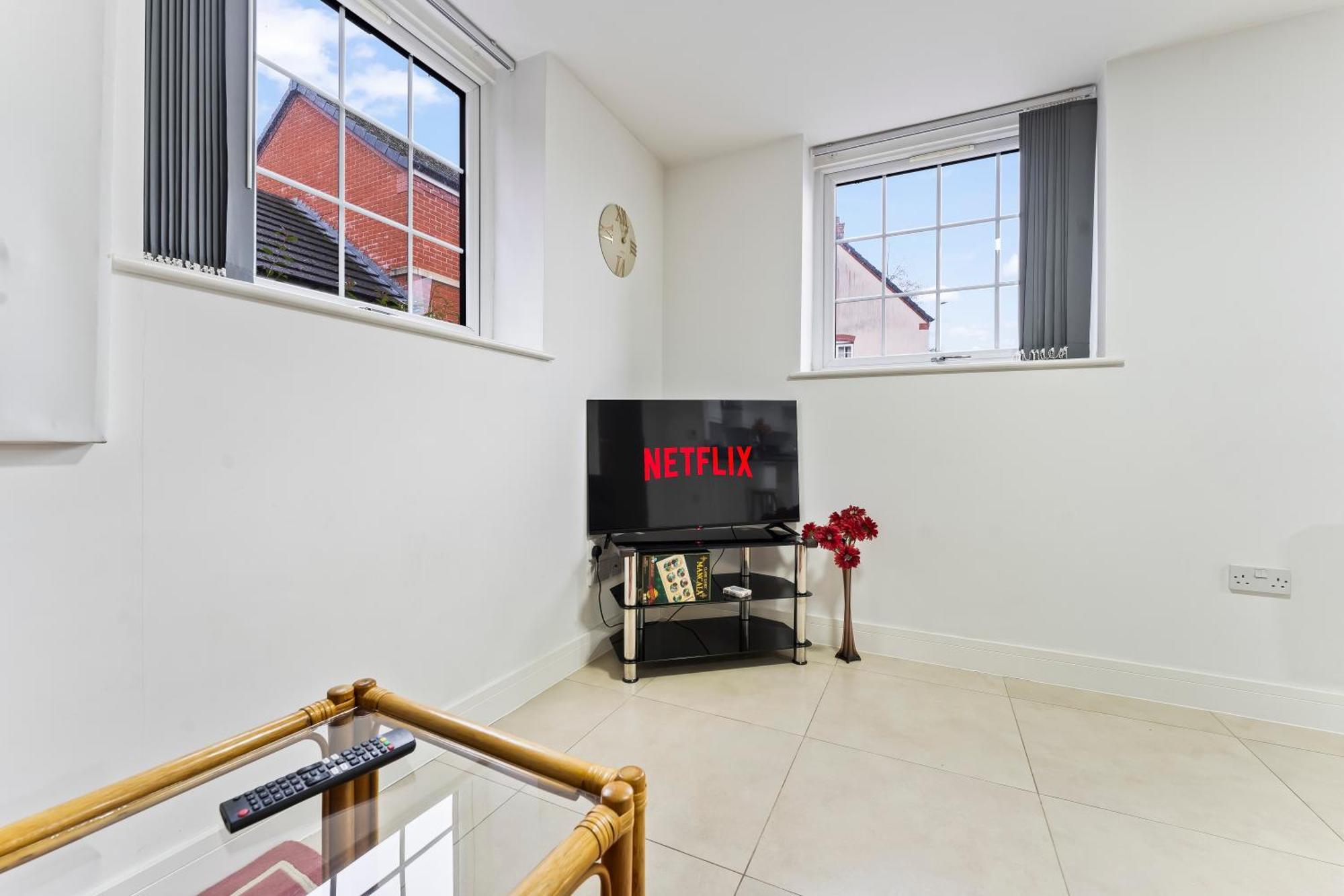 Apartamento Bloom Court -sleeps 4-free Parking With Workstation & High-speed Wifi Birmingam